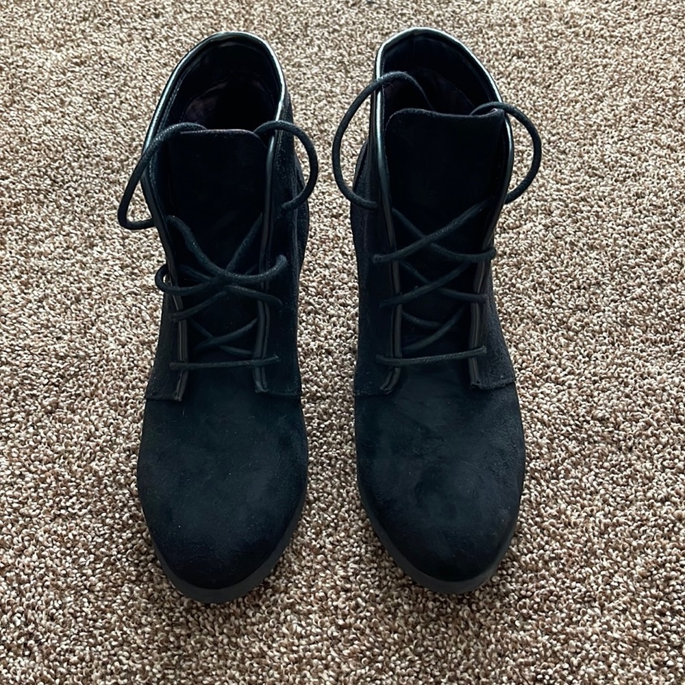 WEDGE BOOTS
